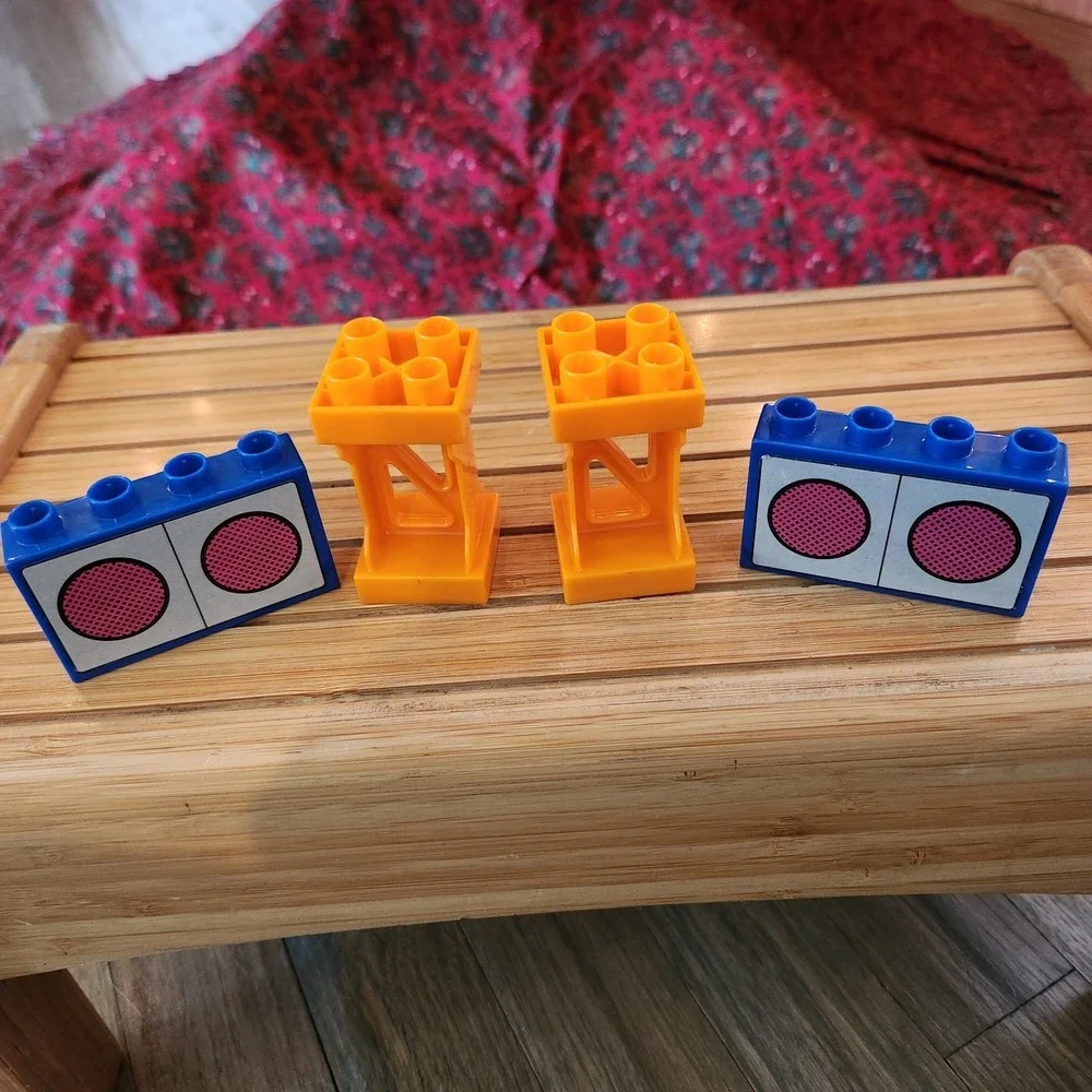 Vintage Mega Bloks Yo Gabba Gabba Plexs Tour Buggy 16 pc Building Set Incomplete